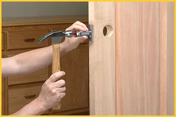 Exclusive Locksmith Service Miami, FL 305-894-5986 Exclusive Locksmith Service Miami, FL 305-894-5986 - 14-install-new-lock